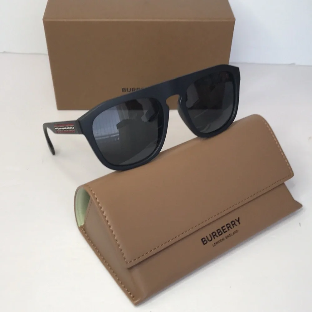 💯- Authentic New Sunglasses Burberry BE 4396 U 346487 Wren Matte Black Dark…